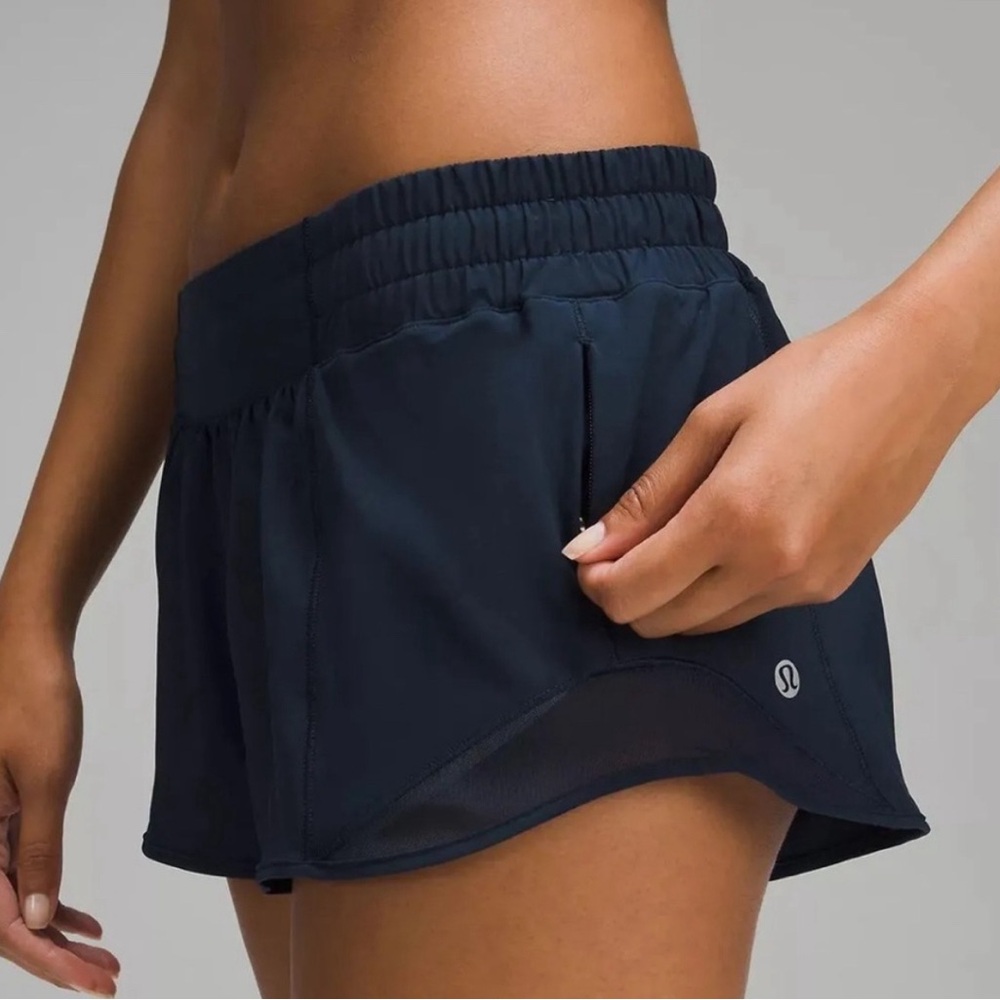 LULULEMON HOTTY HOT SHORTS